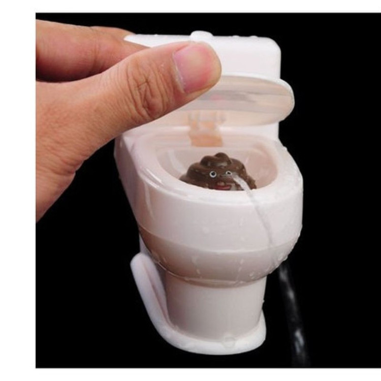 ابزار شوخی مدل توالت فرنگی آبپاش