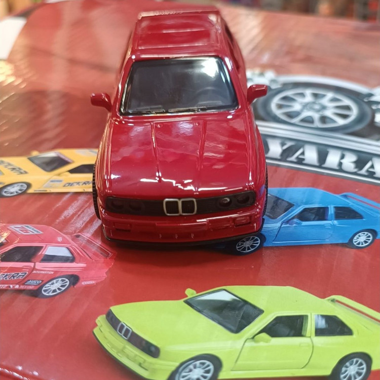 اسباب بازی ماشین فلزی مدل BMW E36 موزیکال