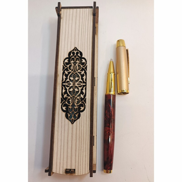 روان نویس جعبه دار شیک کادویی لاکچری قابل حکاکی همراه جعبه کادویی چوبی کد5 خودکار کادویی روز معلم
