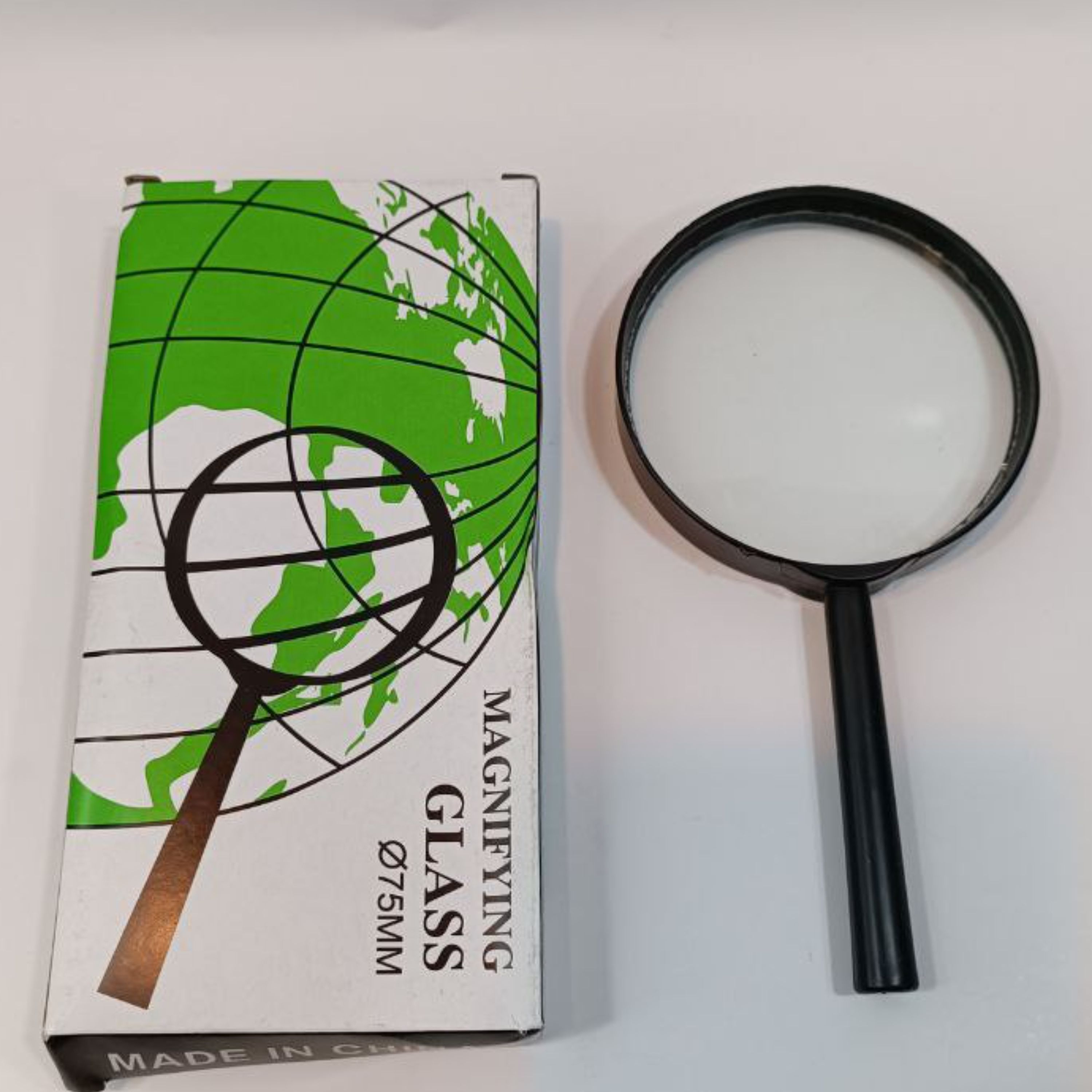 ذره بین 75 بزرگ سایز قطر عدسی 7.5 سانت کامل با دسته 15 سانت