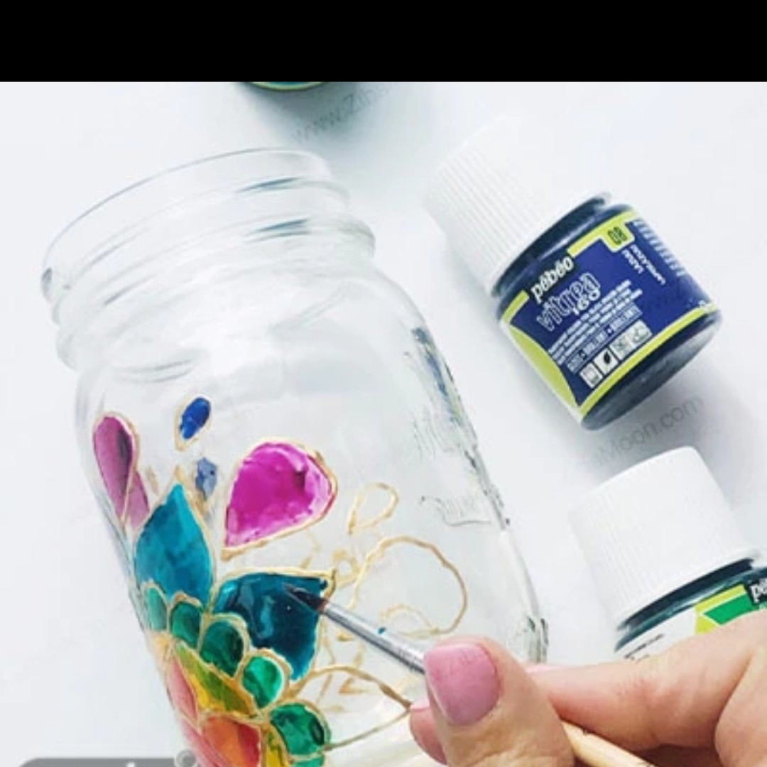خمیر دورگیر ویترای طراحی رنگ طلایی دور گیر مارک رپین و مارک اسن